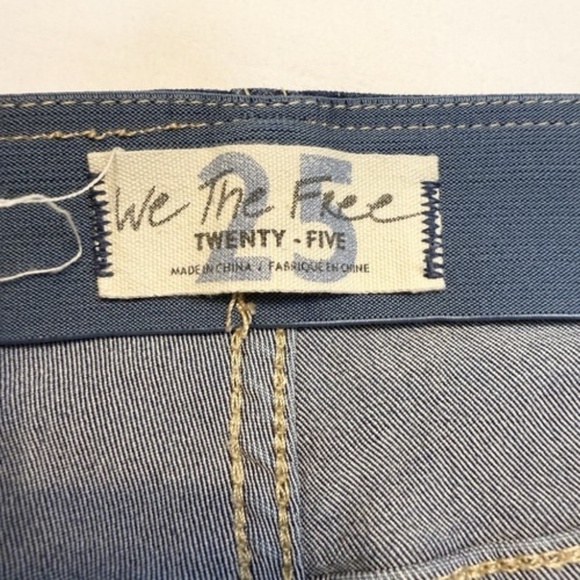 We The Free Size 25 Penny Pull-On Flare Blue Jeans Mid-Rise Bell Bottoms Boho - Picture 12 of 15